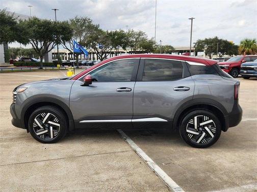 2025 Nissan Kicks SV