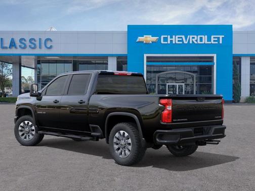 2026 Chevrolet Silverado 2500 Custom