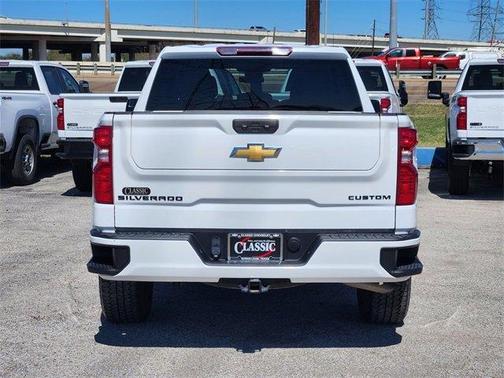 2024 Chevrolet Silverado 1500 Custom