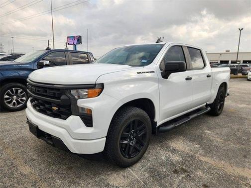 2024 Chevrolet Silverado 1500 Custom