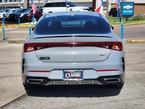 2023 Kia K5 GT-Line