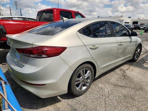 2017 Hyundai ELANTRA Value Edition