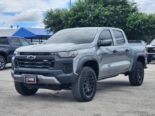 Sterling Gray Metallic 2025 Chevrolet Colorado Trail Boss