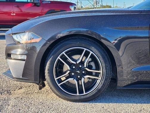 2022 Ford Mustang EcoBoost Premium