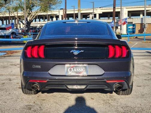 2022 Ford Mustang EcoBoost Premium