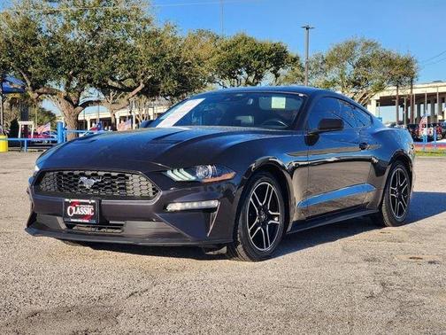 2022 Ford Mustang EcoBoost Premium
