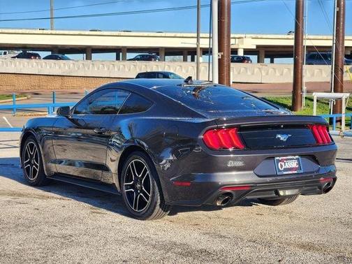2022 Ford Mustang EcoBoost Premium