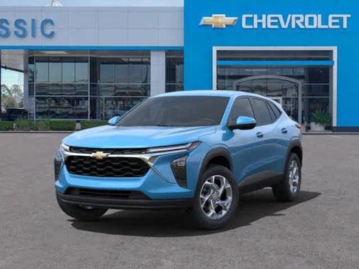 2025 Chevrolet Trax LS