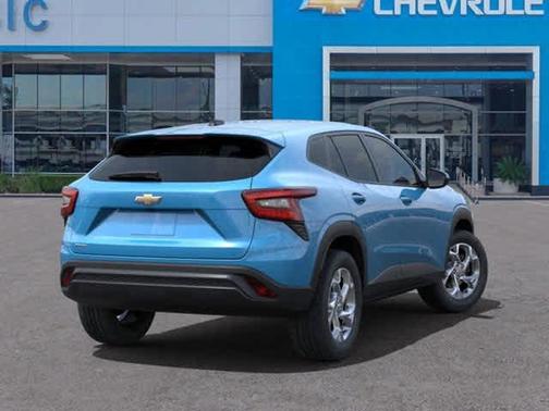 2025 Chevrolet Trax LS