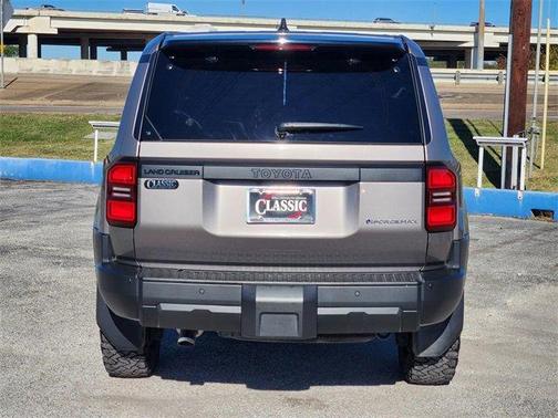 2024 Toyota Land Cruiser Base