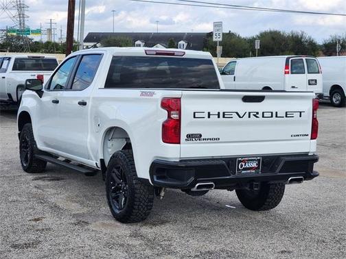 2024 Chevrolet Silverado 1500 Custom Trail Boss