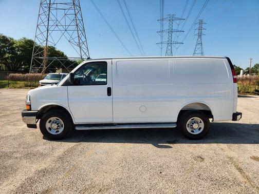 Summit White 2025 Chevrolet Express 2500 Work Van