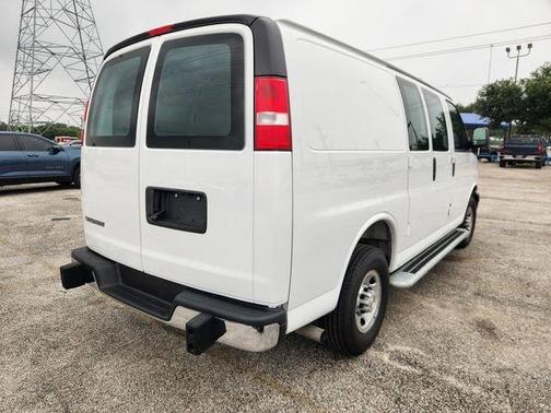 Summit White 2025 Chevrolet Express 2500 Work Van