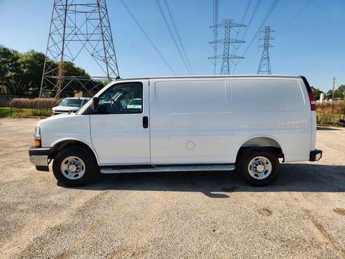 Summit White 2025 Chevrolet Express 2500 Work Van