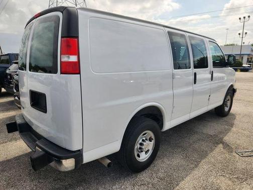 Summit White 2024 Chevrolet Express 2500 Work Van