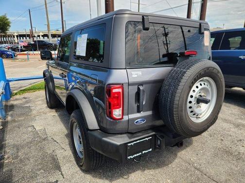 2023 Ford Bronco Base