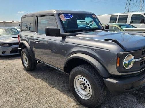 2023 Ford Bronco Base