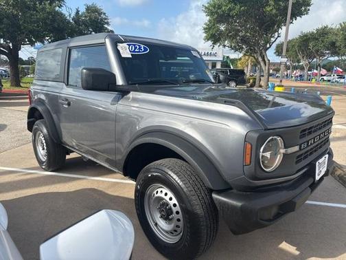 2023 Ford Bronco Base