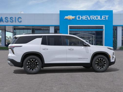 White 2026 Chevrolet Traverse Z71