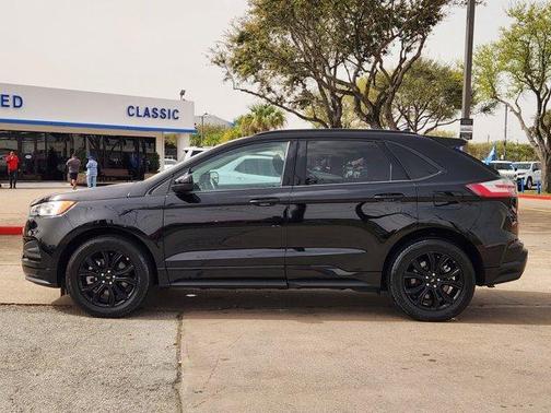 2024 Ford Edge SE