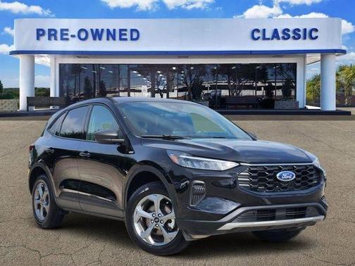 Black Metallic 2025 Ford Escape ST-Line