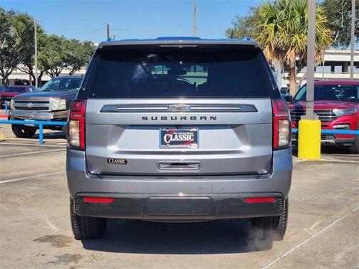 2022 Chevrolet Suburban Z71