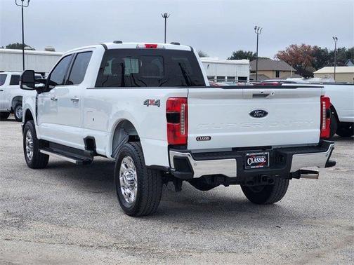 2023 Ford F-350 Lariat Super Duty