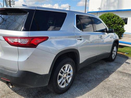 2021 Chevrolet Traverse LS