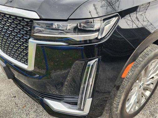 2022 Cadillac Escalade Luxury