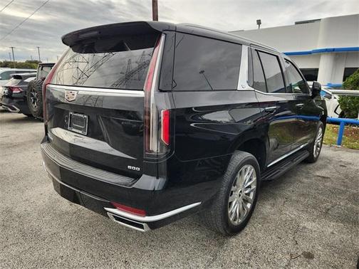 2022 Cadillac Escalade Luxury