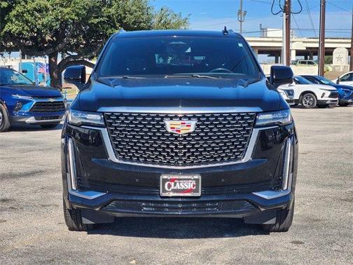 2022 Cadillac Escalade Luxury