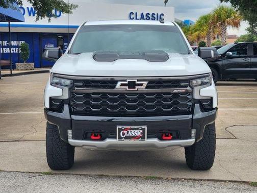 Summit White 2023 Chevrolet Silverado 1500 ZR2