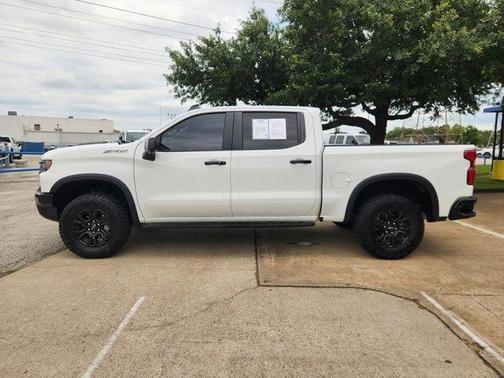 Summit White 2023 Chevrolet Silverado 1500 ZR2