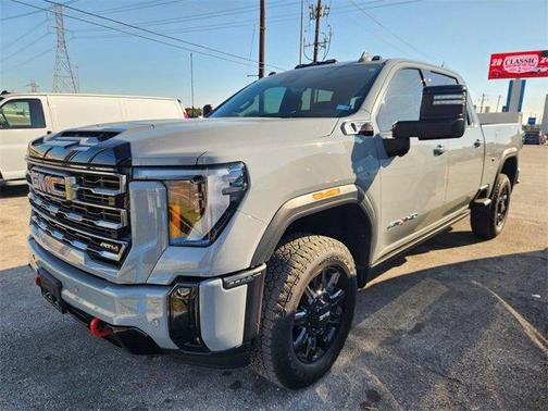 2025 GMC Sierra 2500 AT4