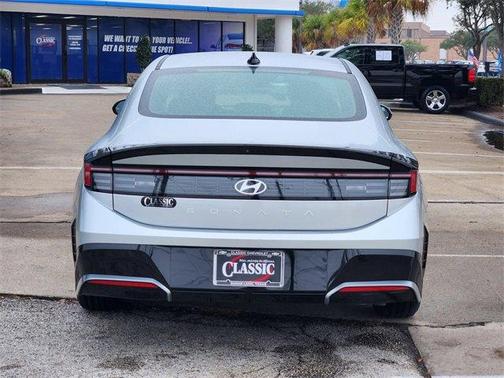 2025 Hyundai SONATA SEL