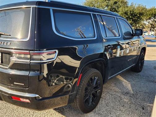 2022 Jeep Grand Wagoneer Series III