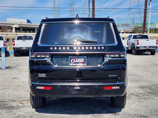 2022 Jeep Grand Wagoneer Series III