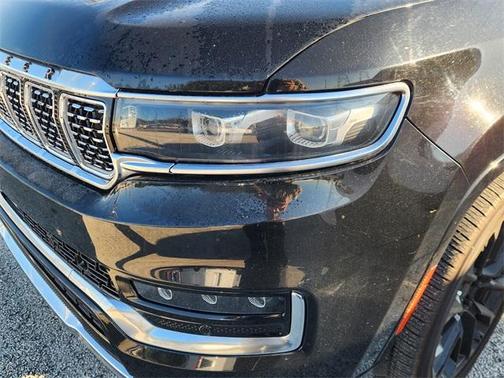 2022 Jeep Grand Wagoneer Series III