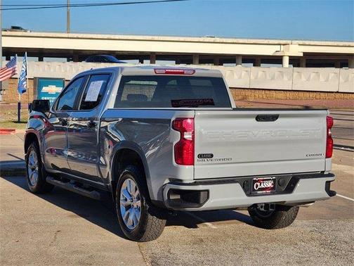2025 Chevrolet Silverado 1500 Custom