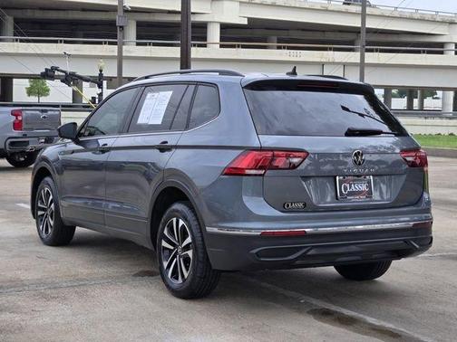Platinum Gray Metallic 2022 Volkswagen Tiguan 2.0T S