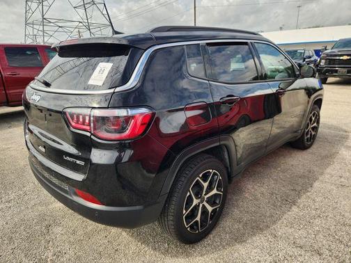 Diamond Black 2025 Jeep Compass Limited