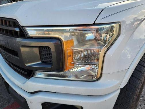 Oxford White 2019 Ford F-150 XLT
