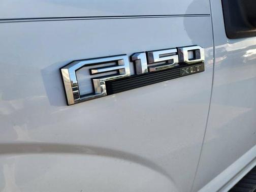 Oxford White 2019 Ford F-150 XLT