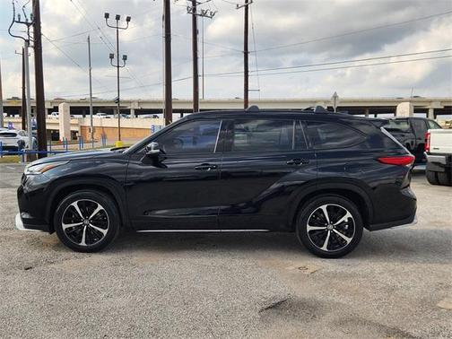 2021 Toyota Highlander XSE