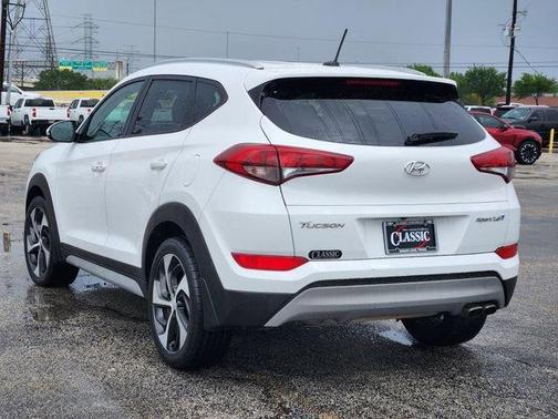 Dazzling White 2017 Hyundai TUCSON Sport