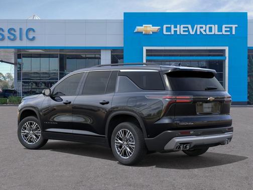 Black 2027 Chevrolet Traverse LT