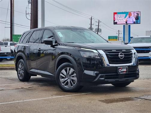 2025 Nissan Pathfinder S