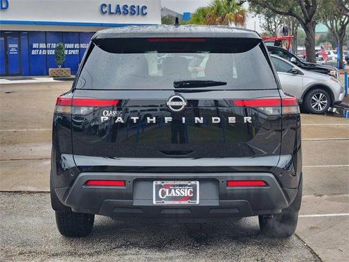 2025 Nissan Pathfinder S