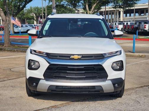 Summit White 2023 Chevrolet Trailblazer LT