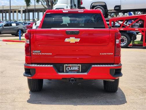 2022 Chevrolet Silverado 1500 Custom